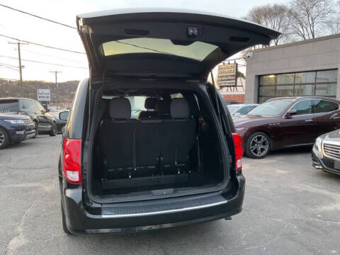 2016 Dodge Grand Caravan R/T