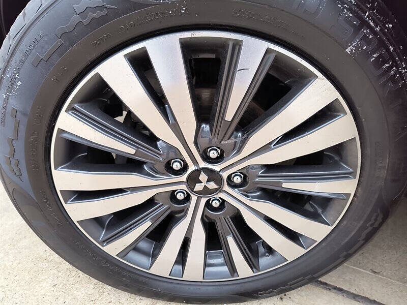 2019 Mitsubishi Outlander ES