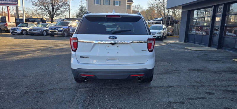 2016 Ford Explorer