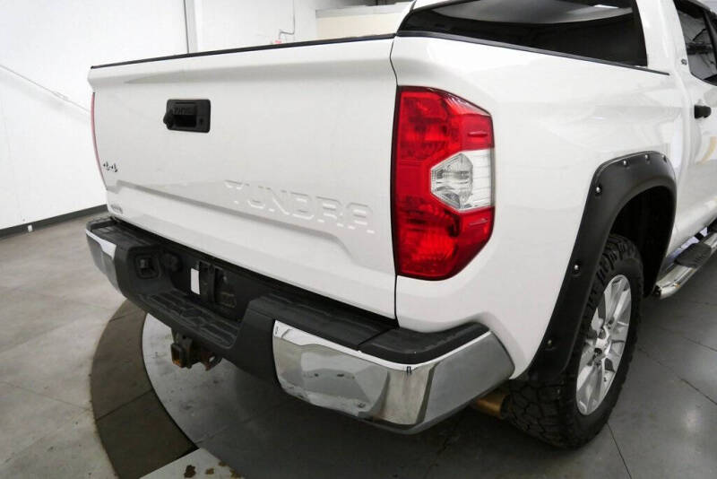 2017 Toyota Tundra SR5