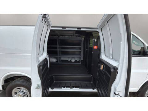2025 Chevrolet Express 2500