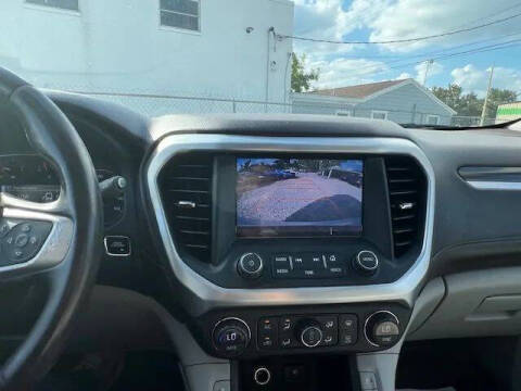 2017 GMC Acadia SLT-1