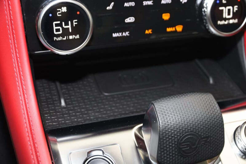 2024 Jaguar F-PACE SVR