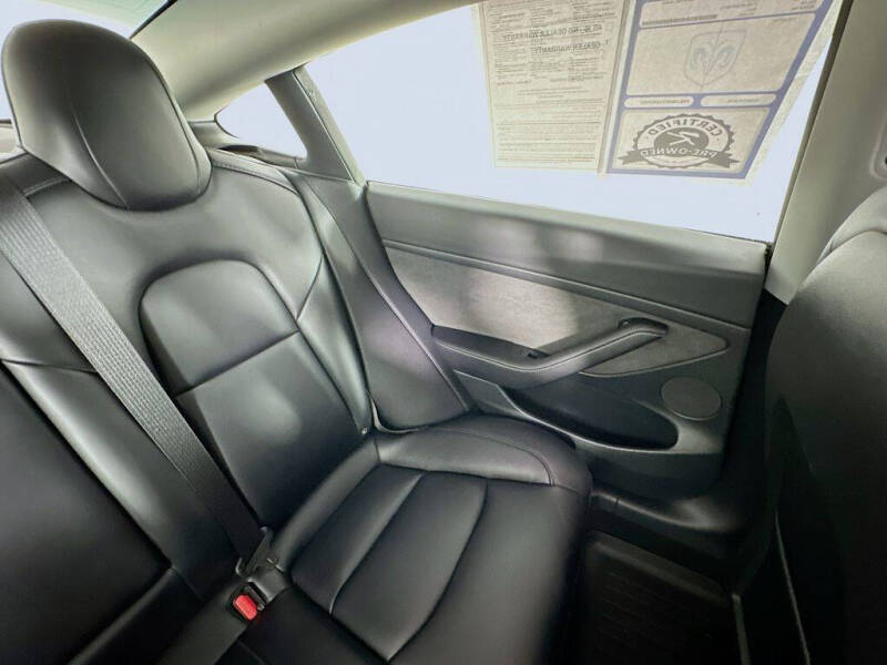 2023 Tesla Model 3 Performance