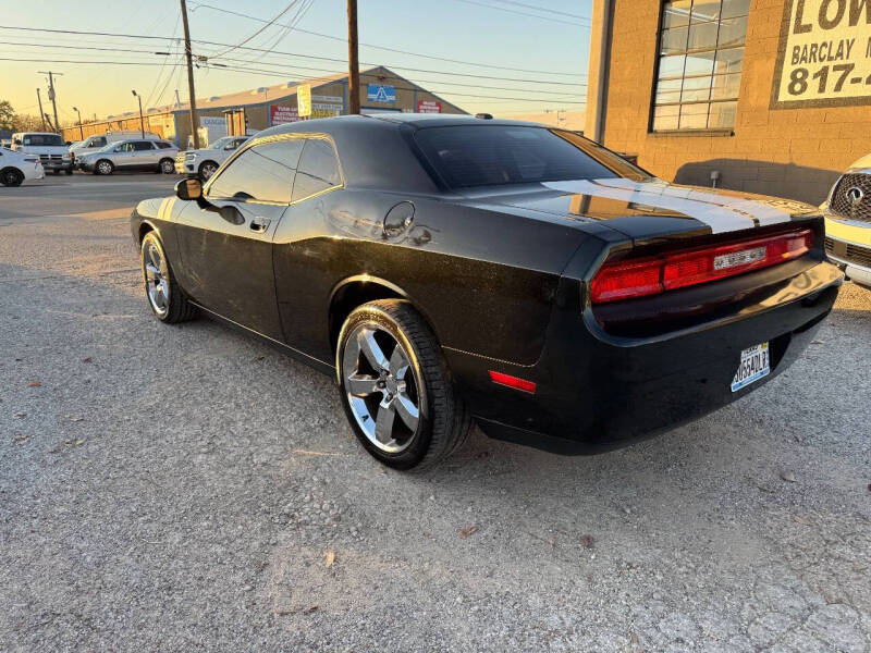 2010 Dodge Challenger SE