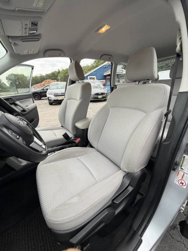 2017 Subaru Forester 2.5i