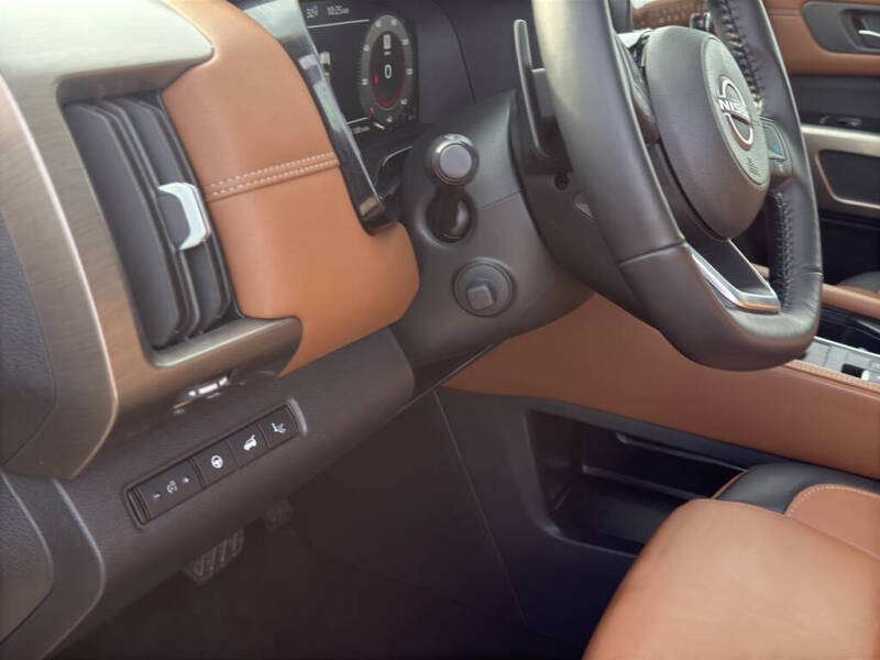 2024 Nissan Pathfinder Platinum