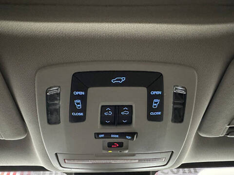 2021 Toyota Sienna XLE 8-Passenger