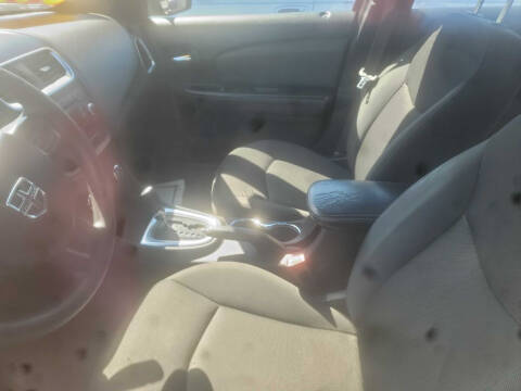 2013 Dodge Avenger SE