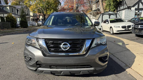 2019 Nissan Pathfinder S