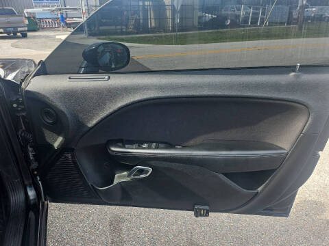 2017 Dodge Challenger SXT