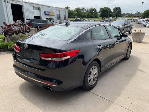 2016 Kia Optima LX