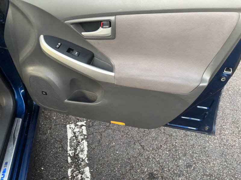 2011 Toyota Prius Two