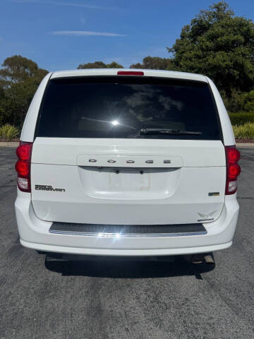 2015 Dodge Grand Caravan SE