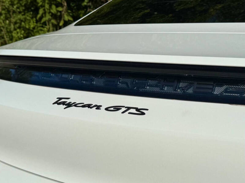 2024 Porsche Taycan GTS