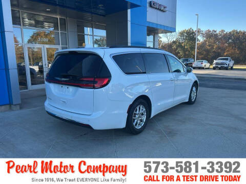 2022 Chrysler Pacifica Touring L