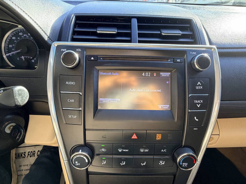 2017 Toyota Camry LE