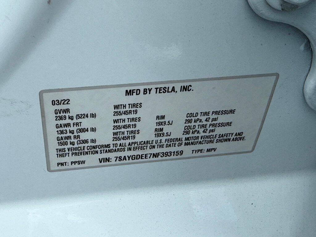 White 2022 Tesla Model Y Long Range AWD Long Range 4dr Crossover 35