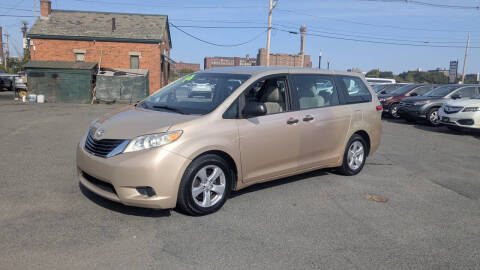 2014 Toyota Sienna L 7-Passenger