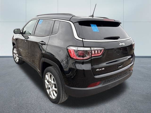 2023 Jeep Compass Latitude Lux