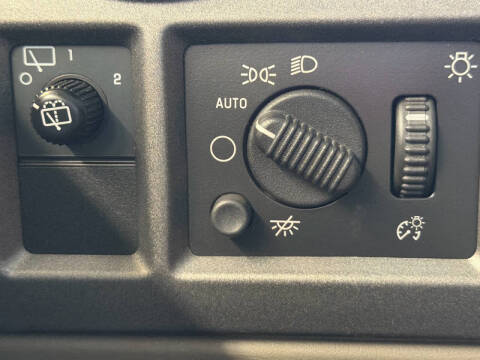 2004 HUMMER H2