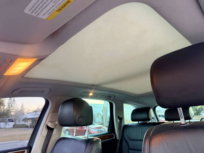 2014 Volkswagen Touareg V6 Sport