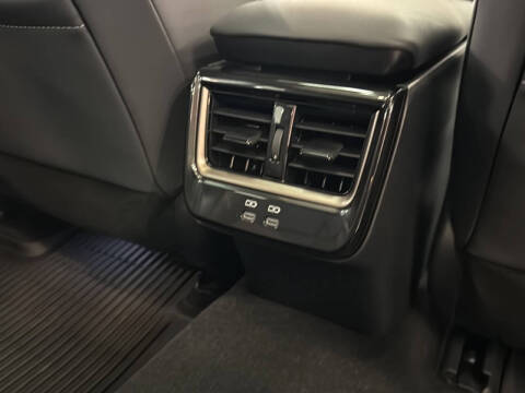 2025 Toyota Crown Signia Limited