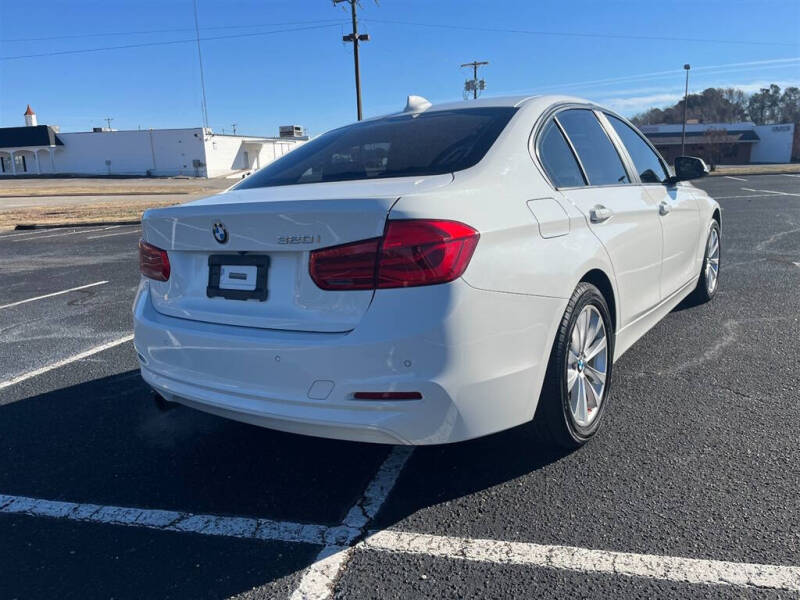 2017 BMW 3 Series 320i