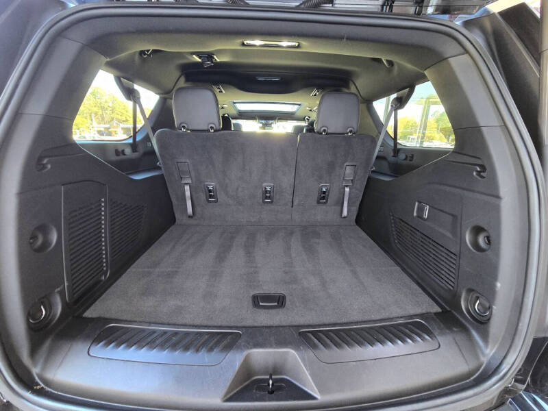 2023 GMC Yukon XL SLT