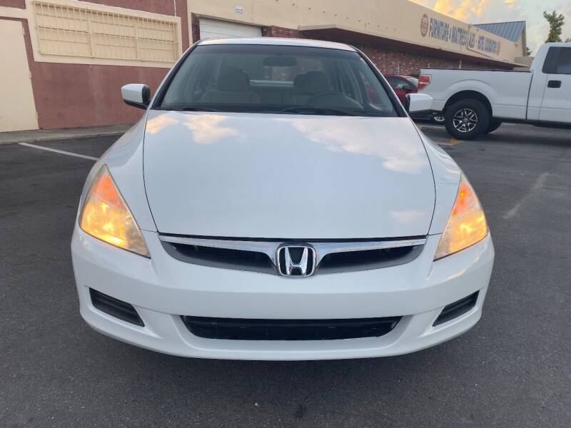 2006 Honda Accord for sale at UNITED AUTO BROKERS in Hollywood FL
