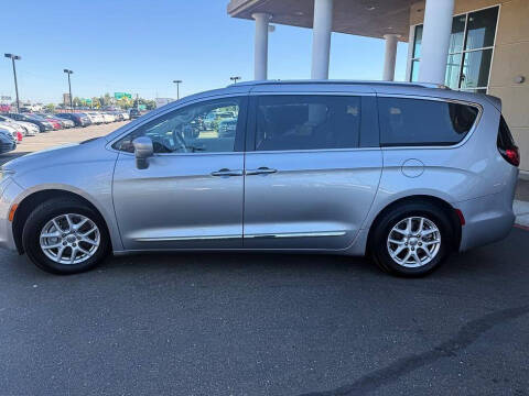 2020 Chrysler Pacifica Touring L