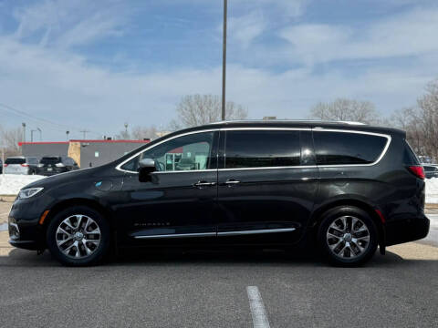 2021 Chrysler Pacifica Hybrid Pinnacle
