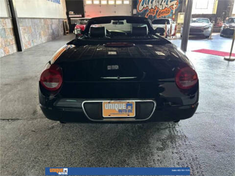 2005 Ford Thunderbird Deluxe