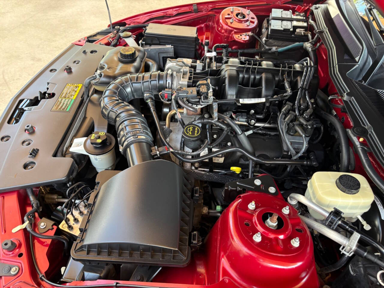 2006 Ford Mustang 46