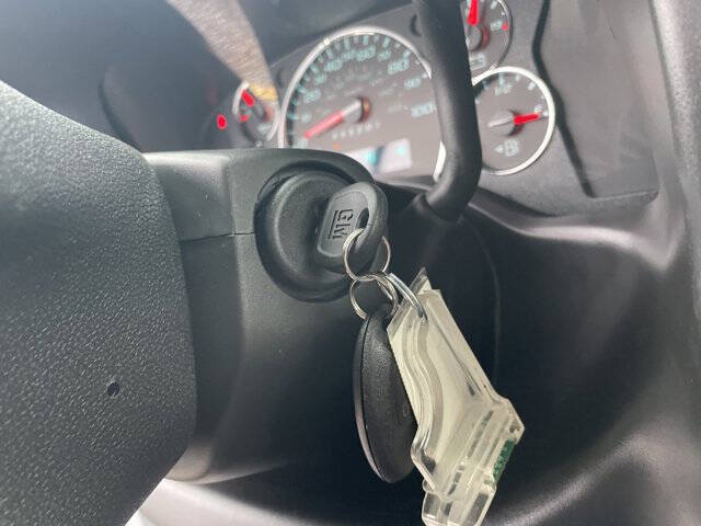 2025 Chevrolet Express 2500