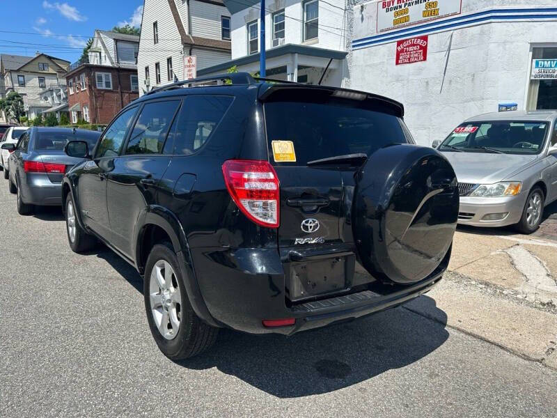 2011 Toyota RAV4 Limited photo 6