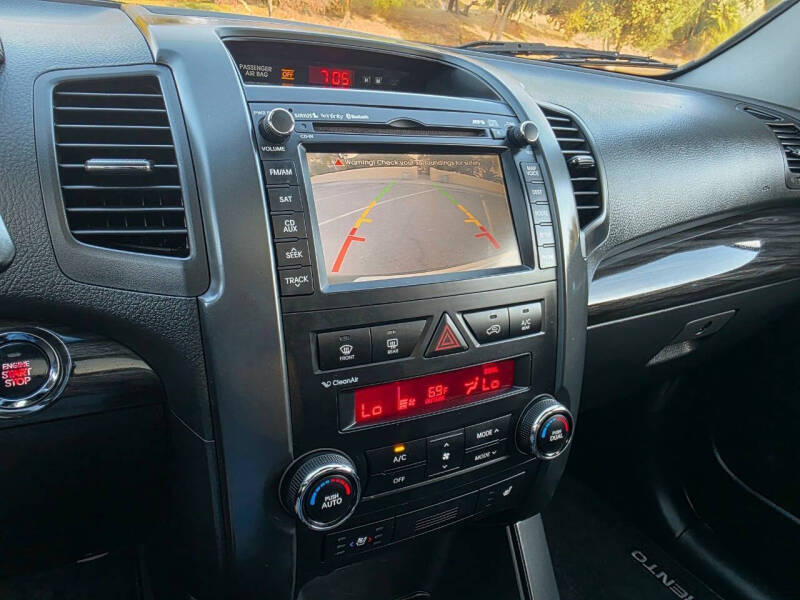 2012 Kia Sorento SX