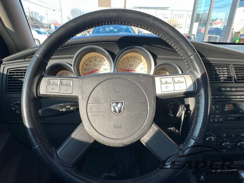 2005 Dodge Magnum RT