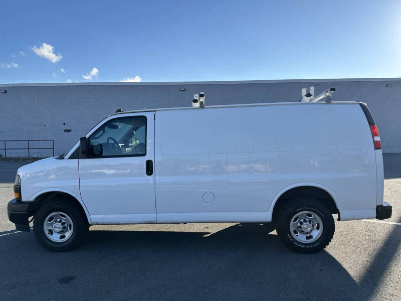 2023 Chevrolet Express 2500