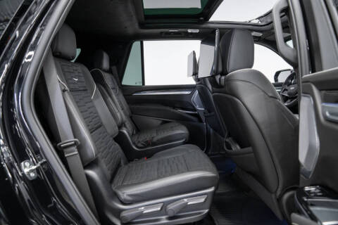 2025 Cadillac Escalade-V