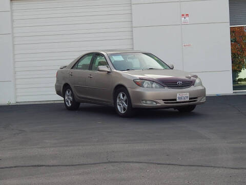 2004 Toyota Camry SE V6