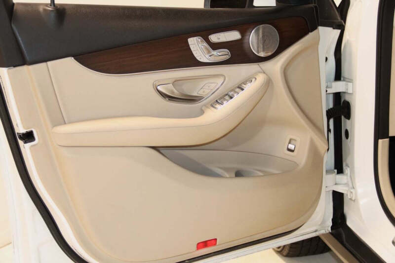 2021 Mercedes-Benz GLC GLC 300 4MATIC