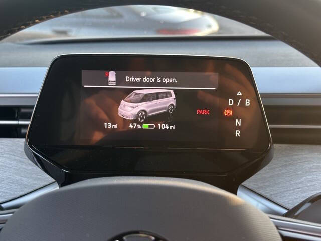 2025 Volkswagen ID. Buzz Pro S Plus 4Motion