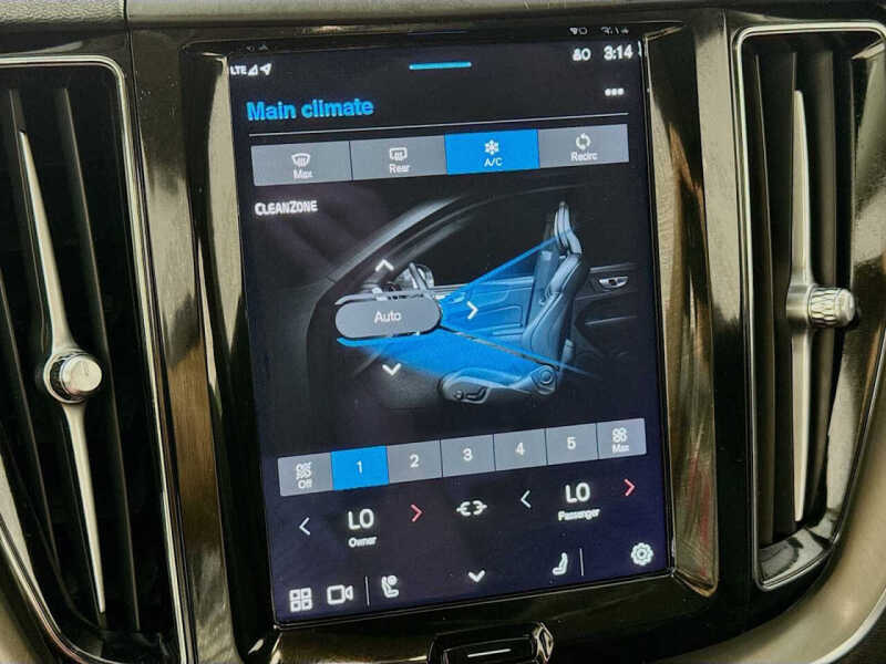 2023 Volvo XC60 B5 Core