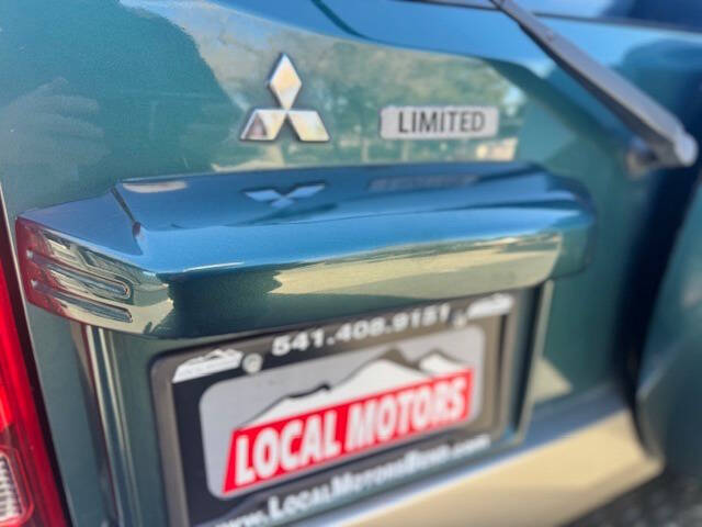 2003 Mitsubishi Montero Limited