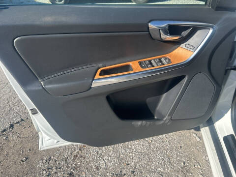 2017 Volvo XC60 T5 Inscription