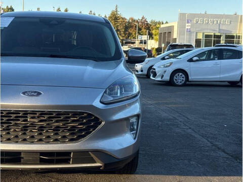 2022 Ford Escape Hybrid SEL