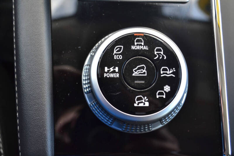 2023 Mitsubishi Outlander PHEV SE