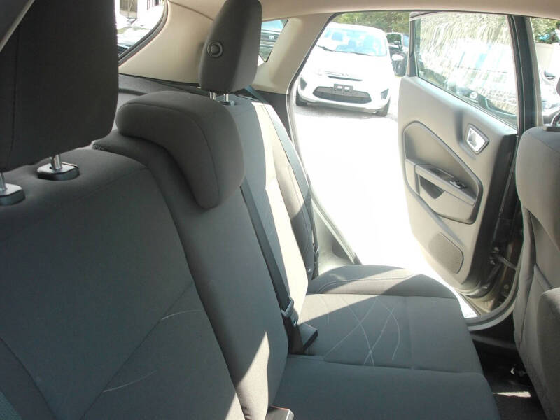2016 Ford Fiesta SE