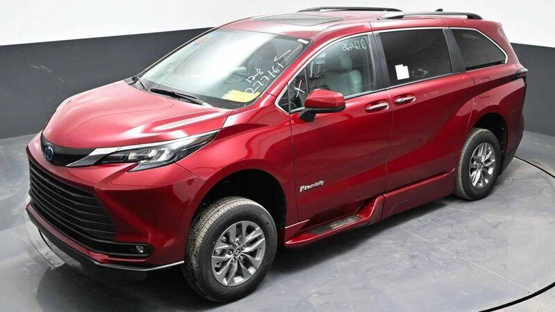 2025 Toyota Sienna